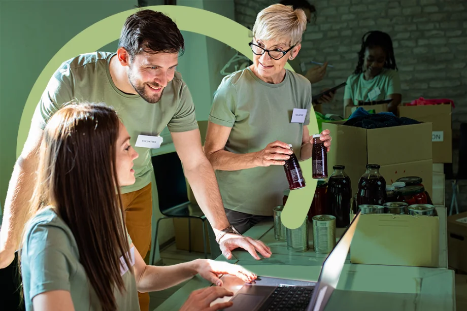 Finding the Best Donor Management Software: Neon One vs. MonkeyPod